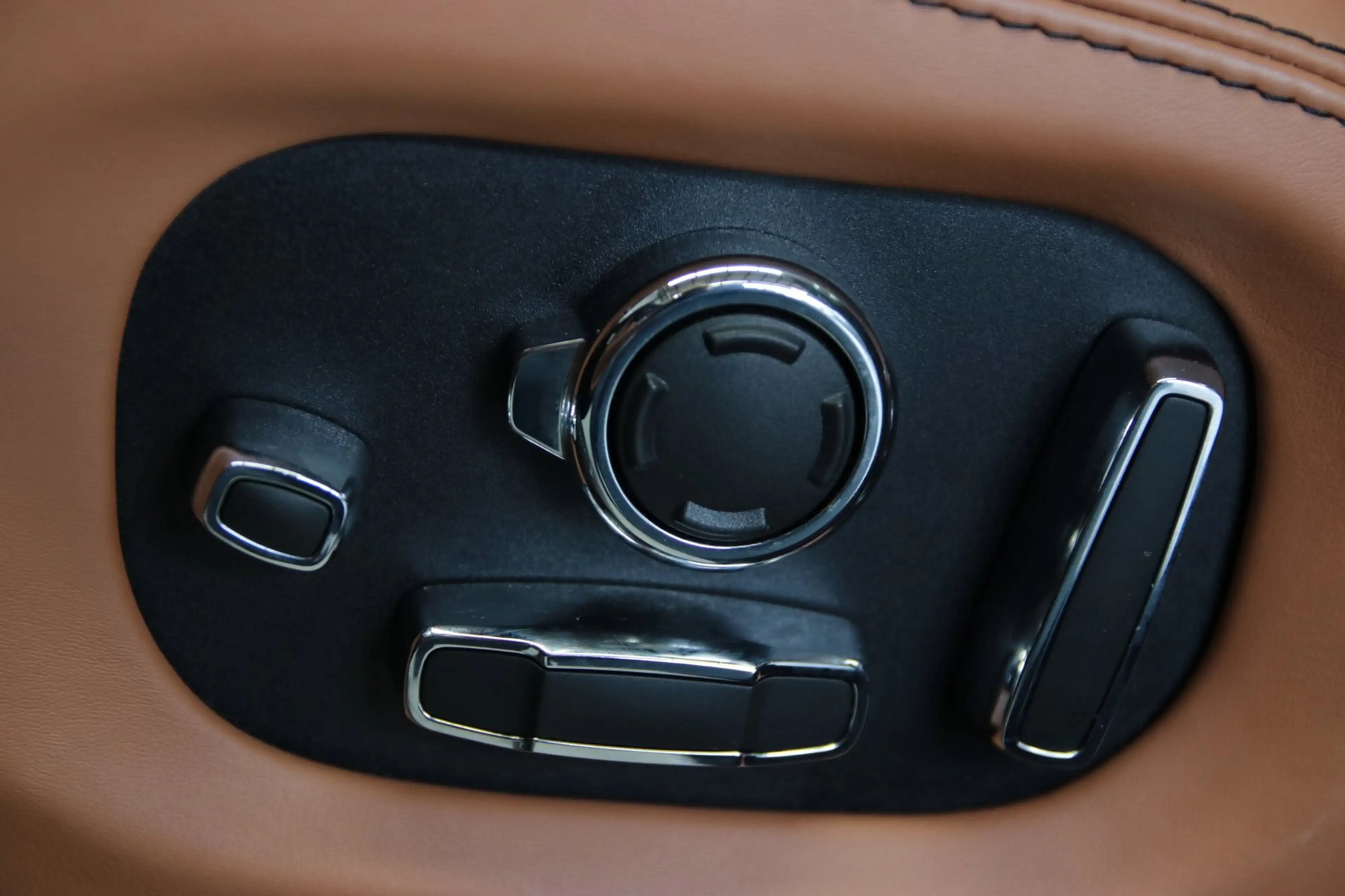 Jaguar XJ 3.0 V6 SC AWD Autobiography LWB/Apple carplay/NAP/ — photo 21