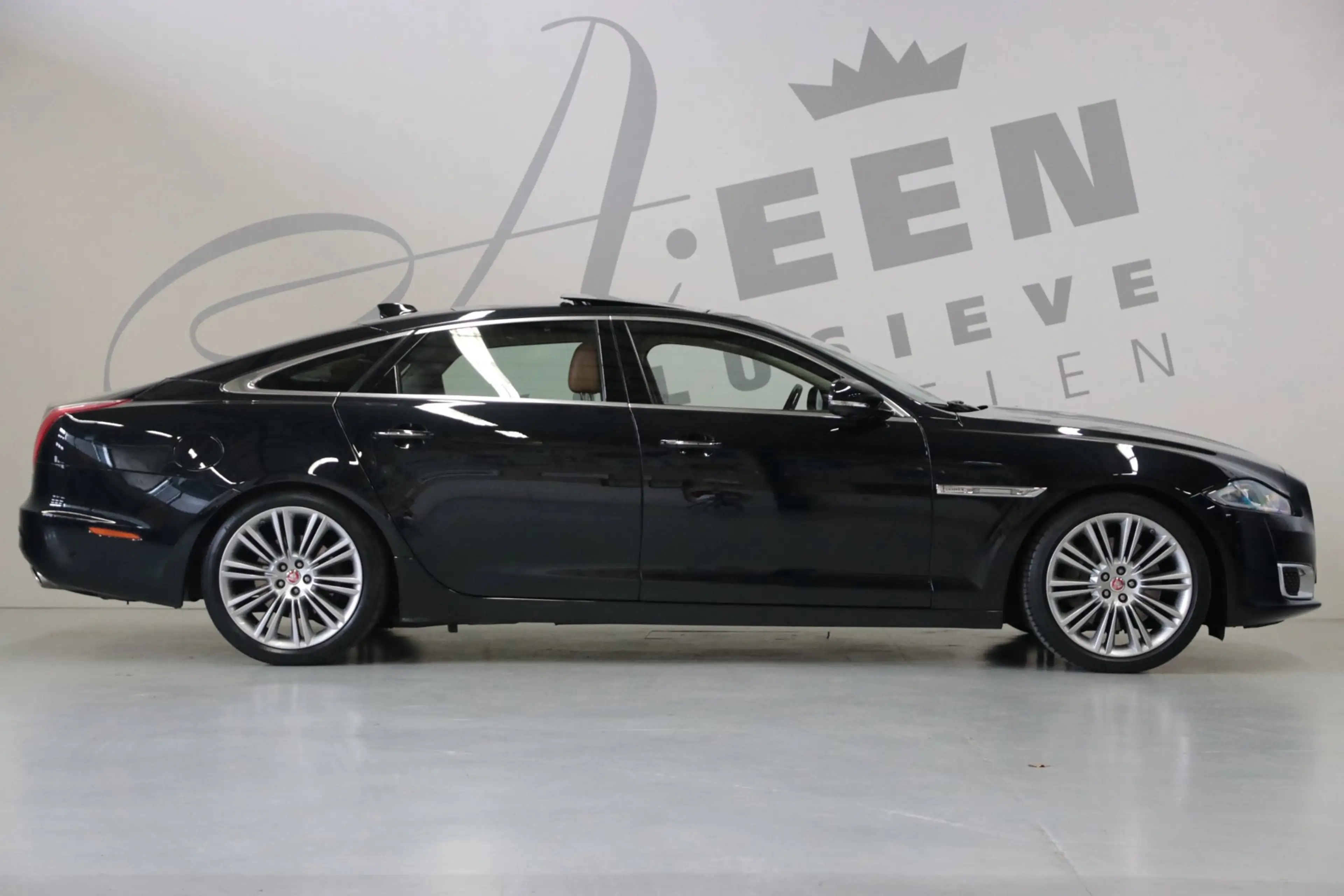 Jaguar XJ 3.0 V6 SC AWD Autobiography LWB/Apple carplay/NAP/ — photo 11