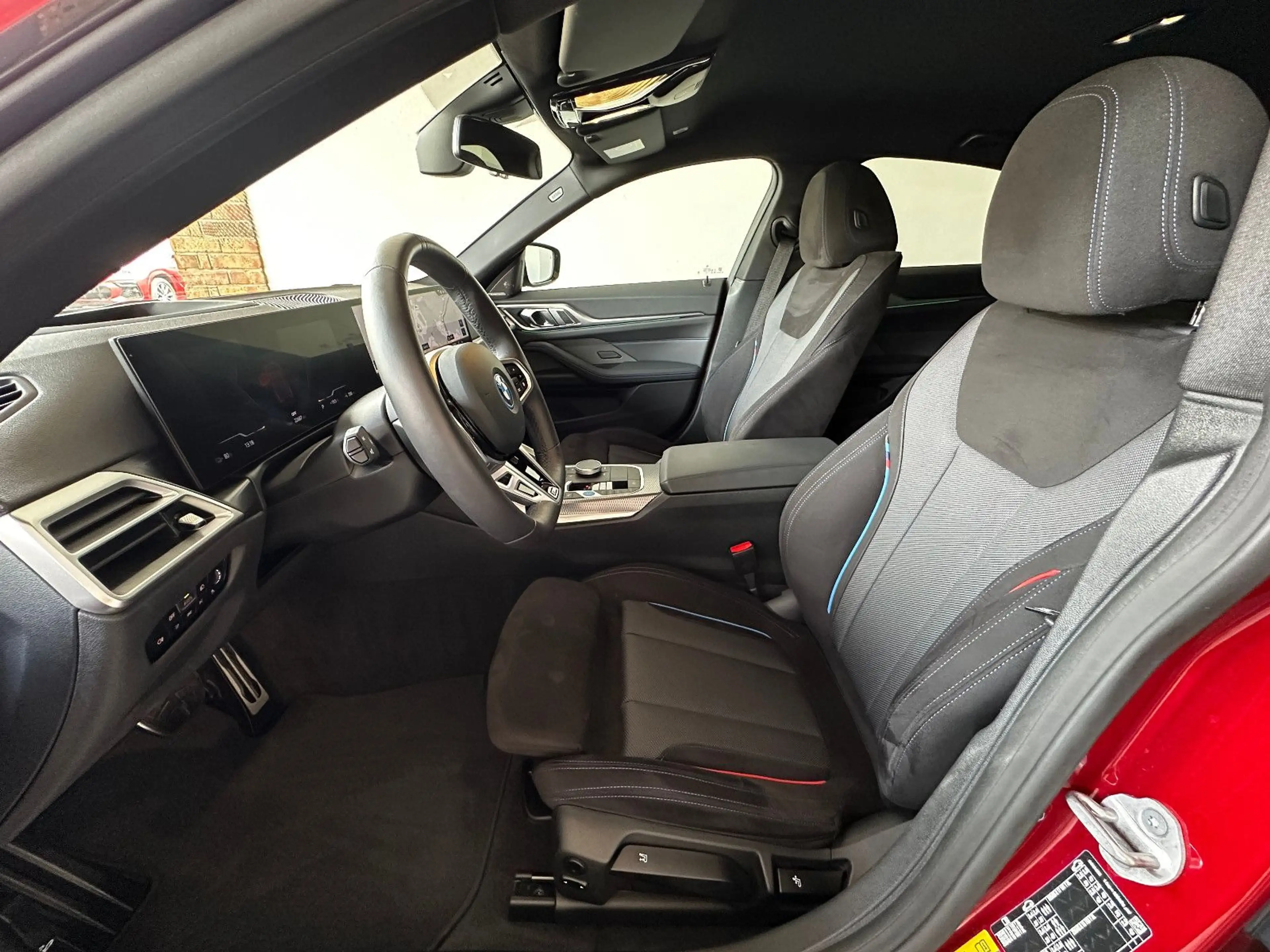 BMW i4 GranCoupe 40eDrive M Sport H/K adapLED HUD — photo 10