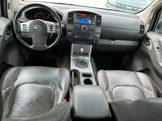 Nissan Navara view 12
