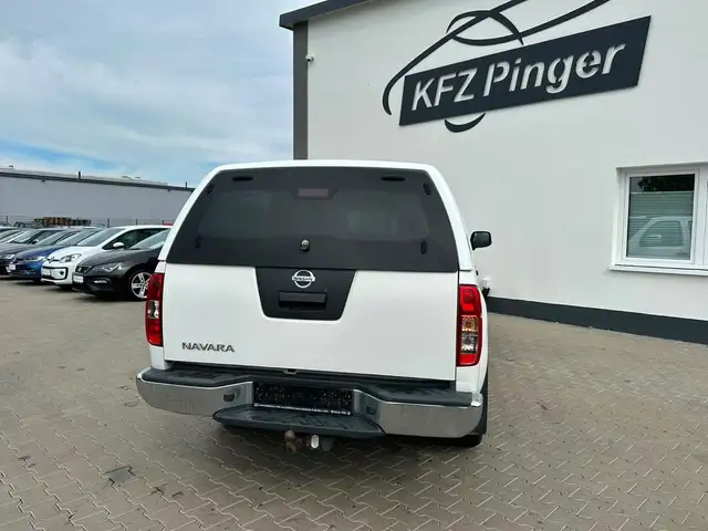 Nissan Navara view 6