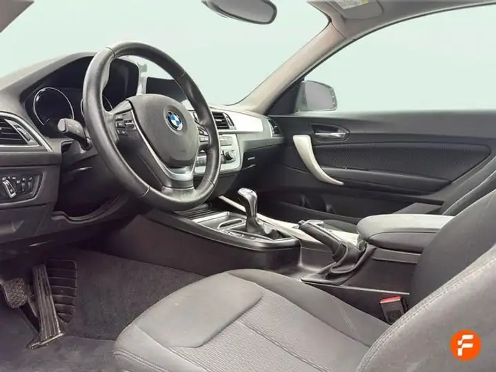 BMW Serie 2 218d (F22) 2019, foto 11