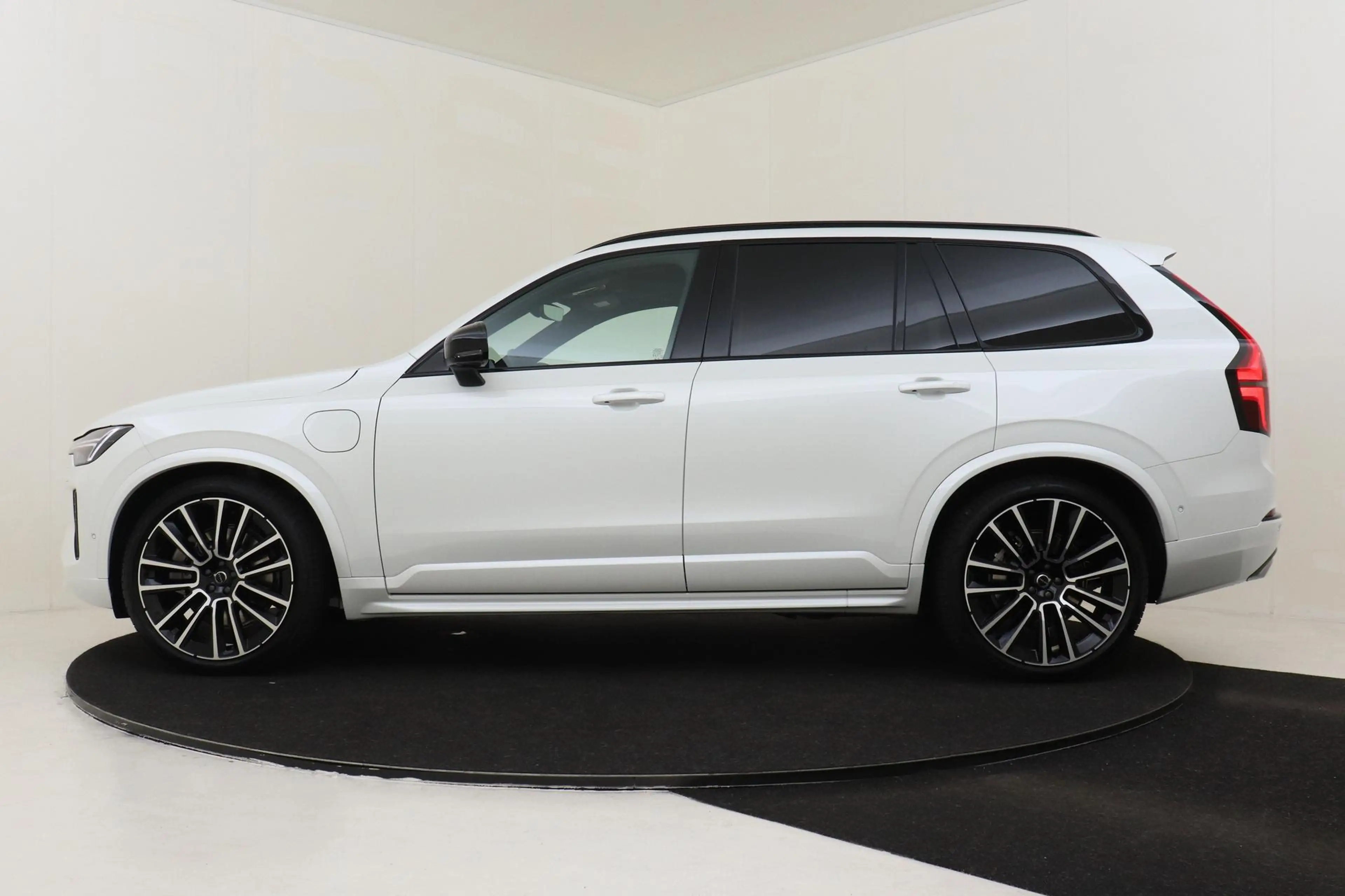 Volvo XC90 II T8 PLUG-IN HYBRID AWD ULTRA BLACK ED. EXEC. -PA — photo 7