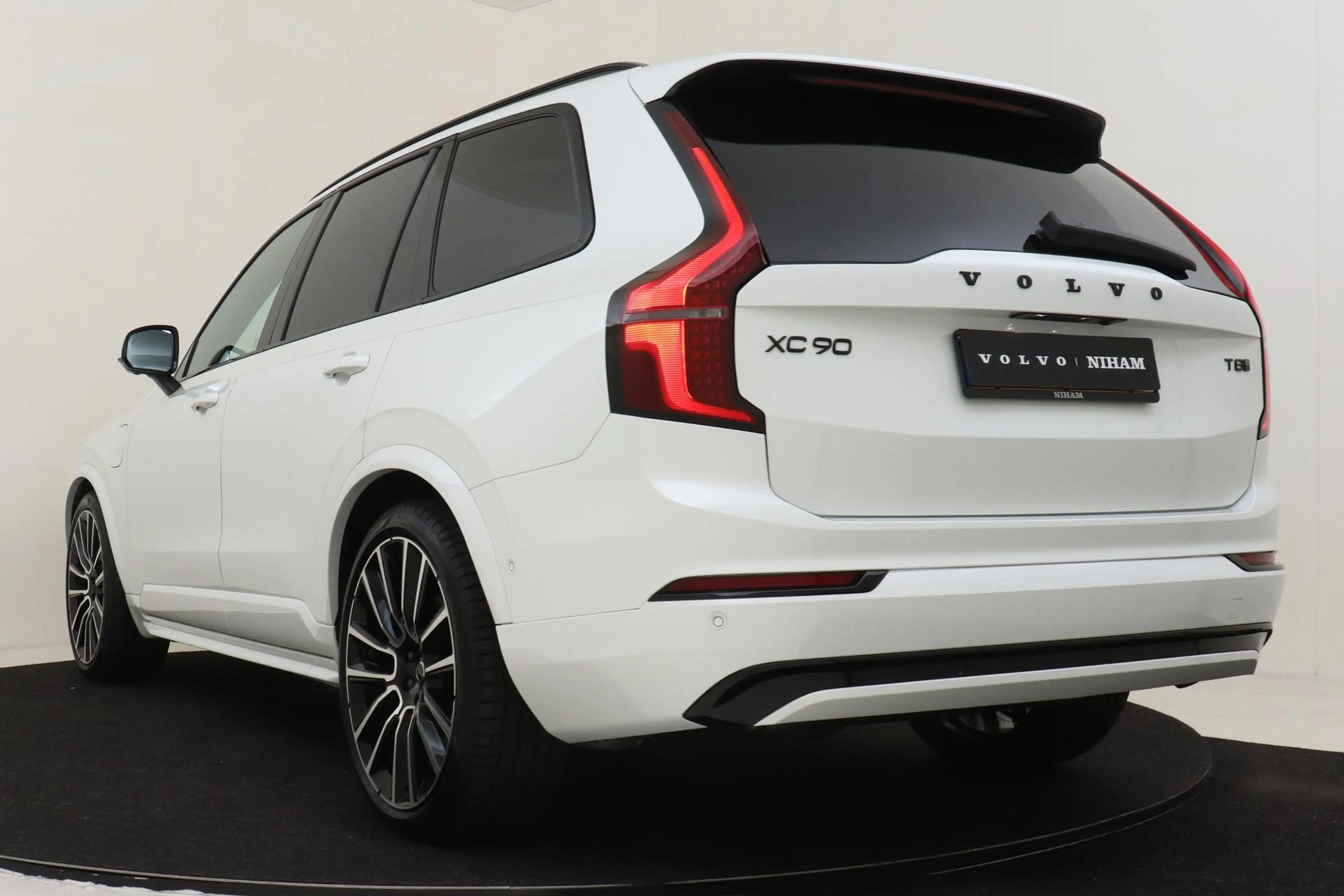 Volvo XC90 II T8 PLUG-IN HYBRID AWD ULTRA BLACK ED. EXEC. -PA — photo 5
