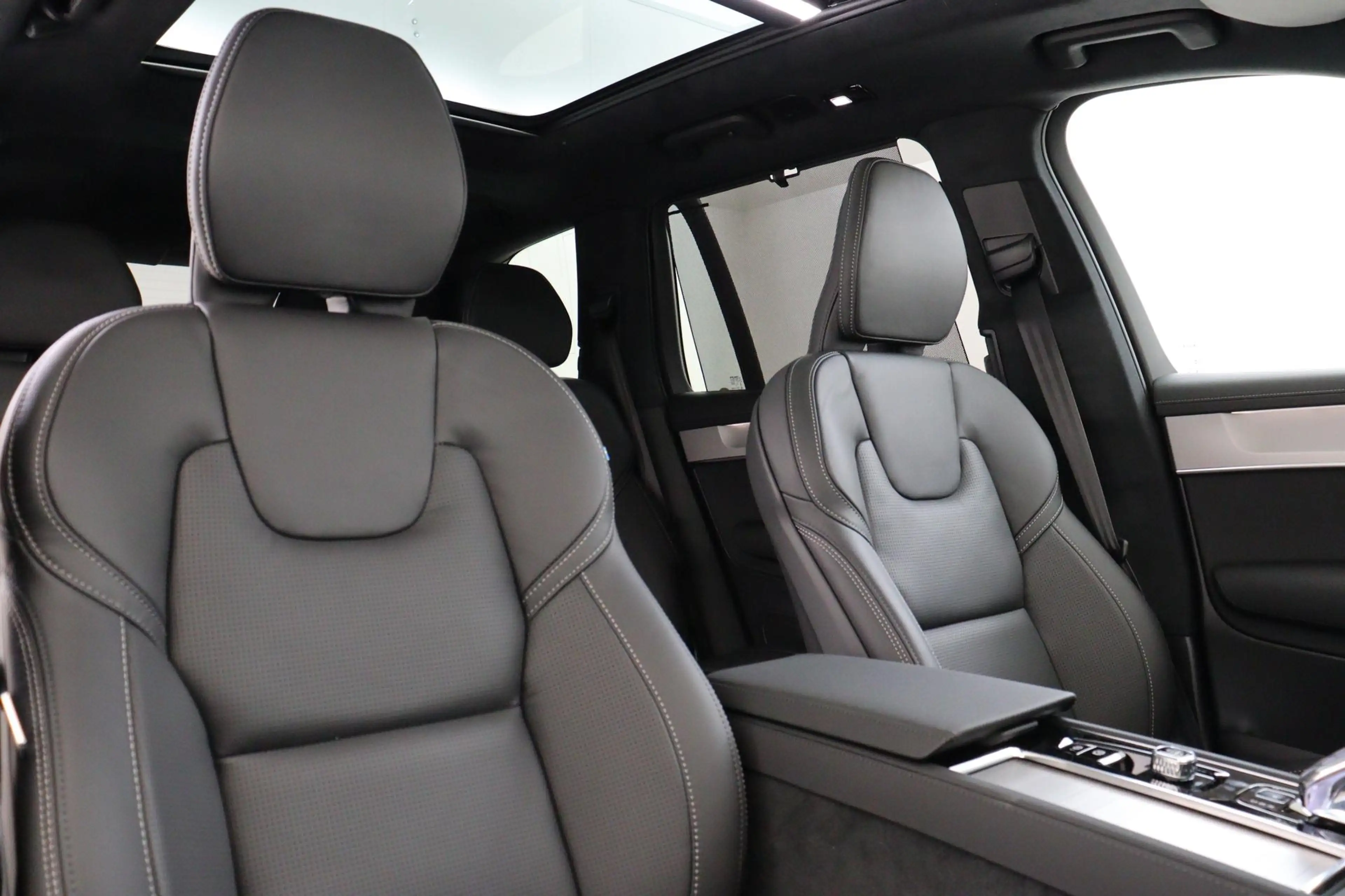 Volvo XC90 II T8 PLUG-IN HYBRID AWD ULTRA BLACK ED. EXEC. -PA — photo 14