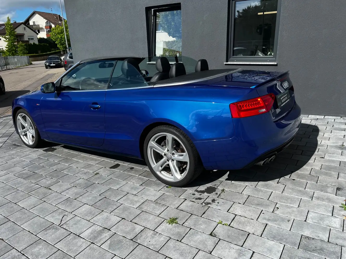 Audi A5 Cabriolet 2.0 TDI/Navi/Xenon/ S-line Blau - 2