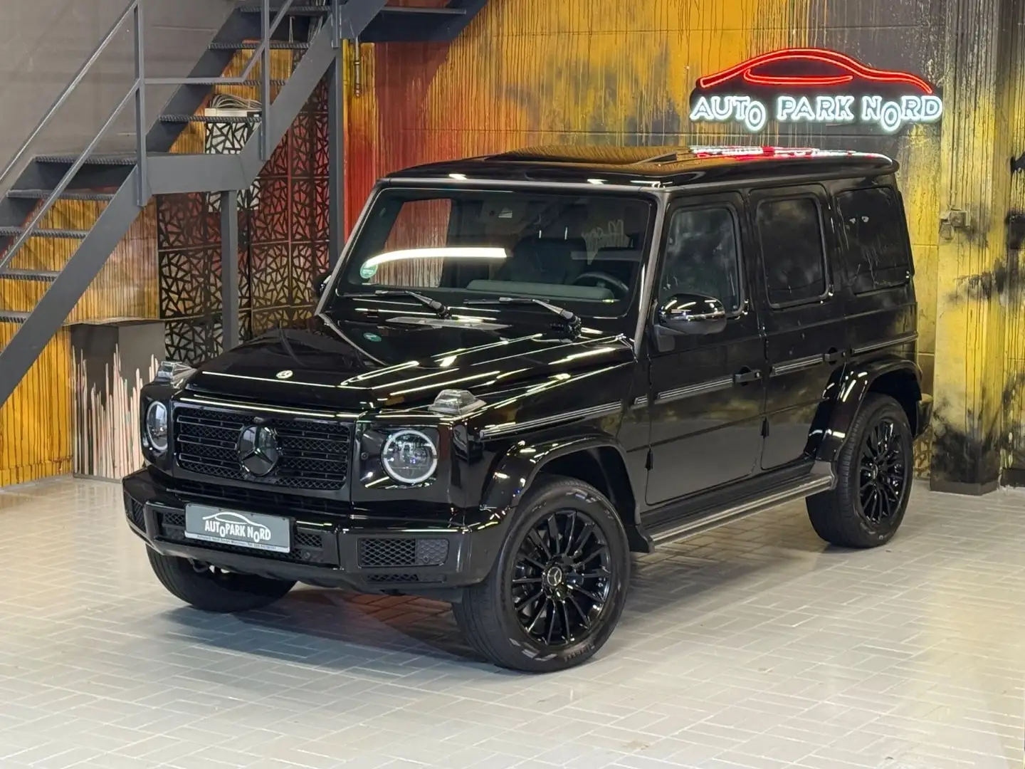 Mercedes-Benz G 400 d BURMESTER~KAMERA 360~GLAS SD~STANDHEIZUNG Černá - 1