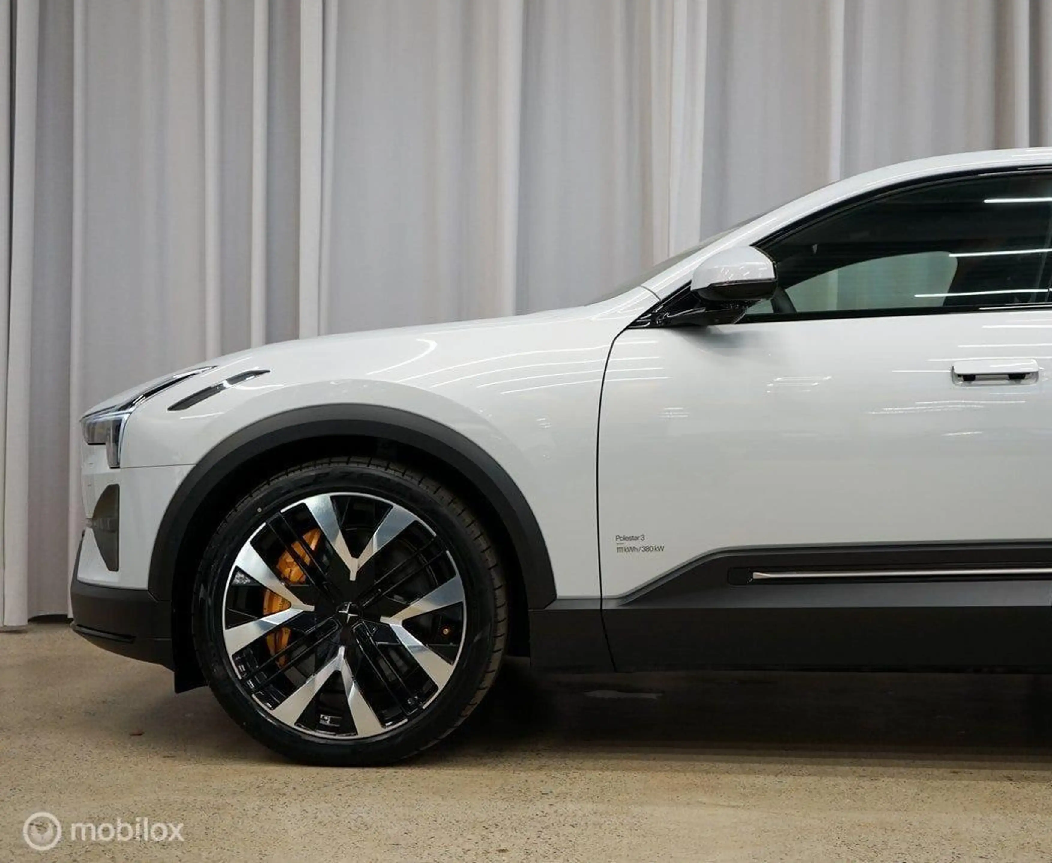 Polestar 3 Long range Dual motor Performance Pilot Plus — photo 7