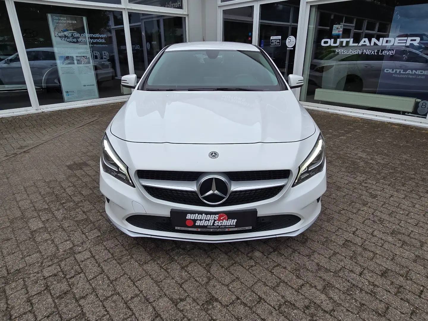 Mercedes-Benz CLA 180 CLA 180 SHOOTING BRAKE Weiß - 2