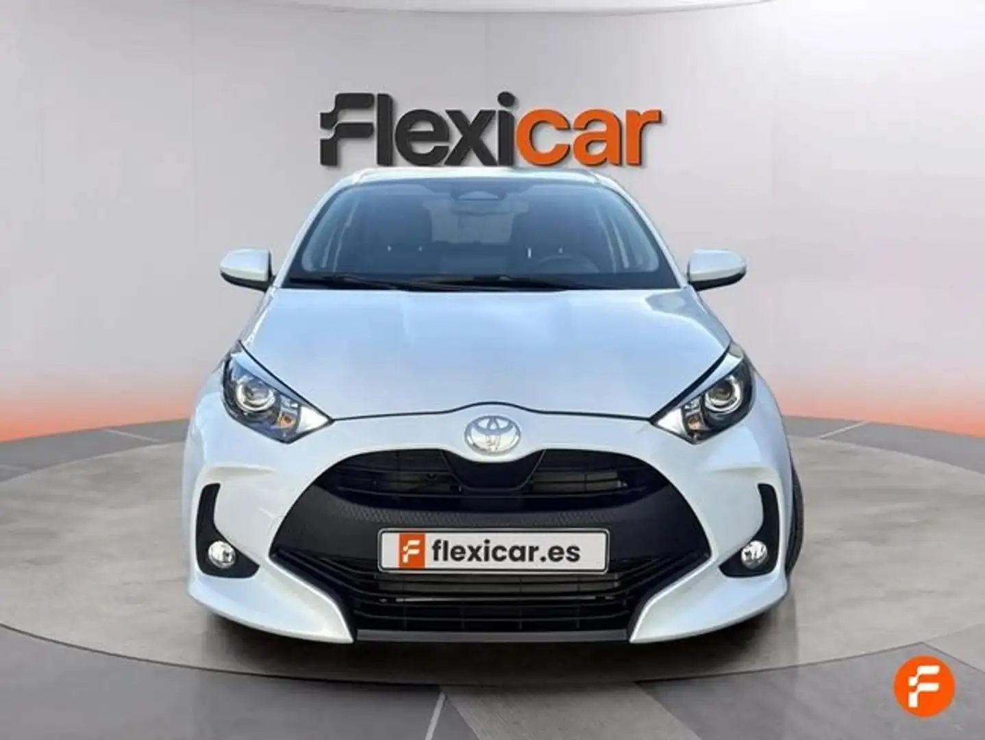 Toyota Yaris 120H 1.5 Active Plus Blanco - 2