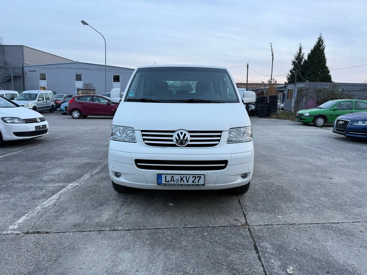 Volkswagen T5 California Multivan United bijela - 2