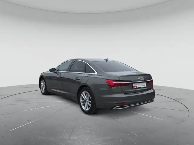 Audi A6 view 3