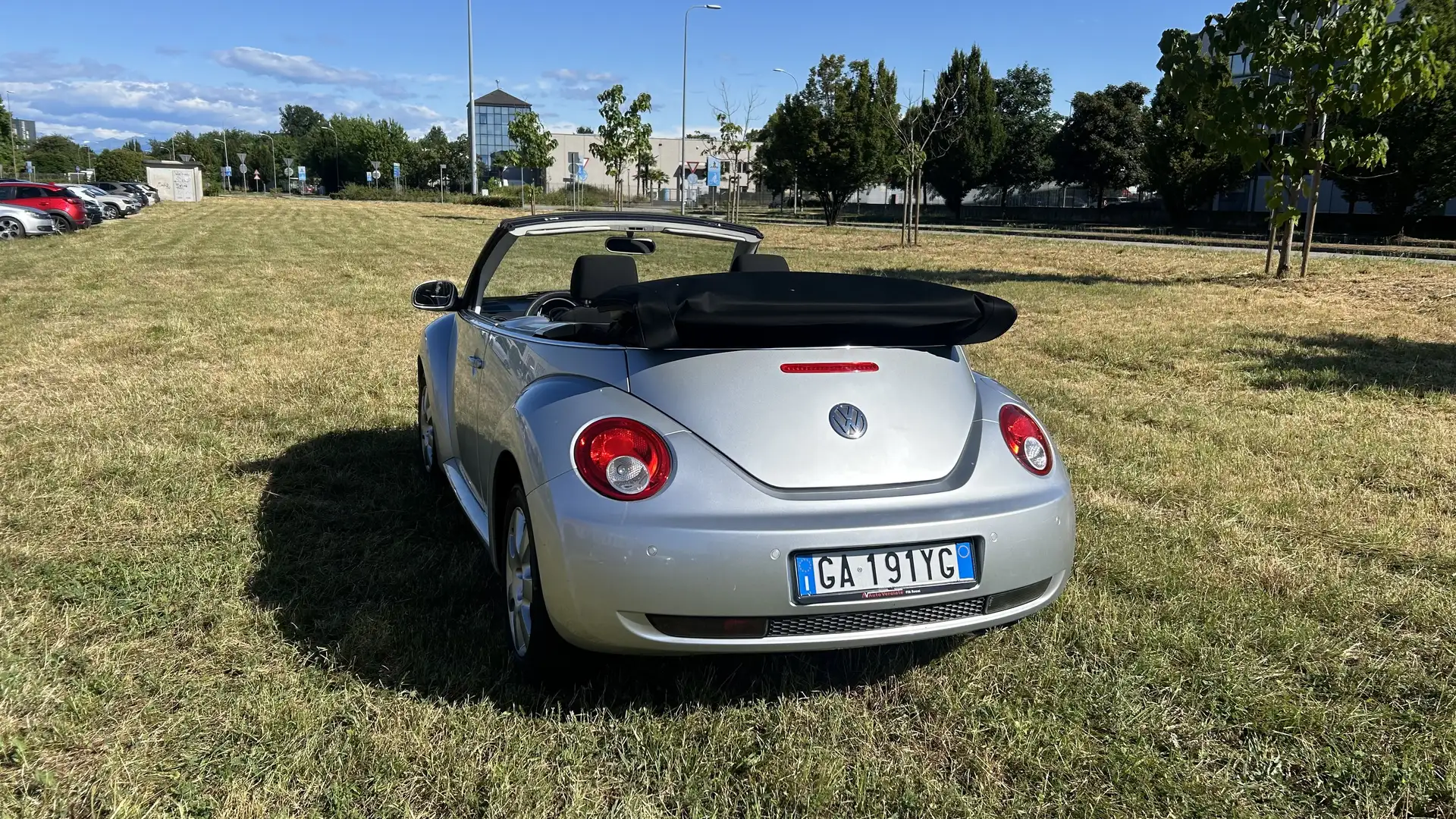 Volkswagen Beetle Nuw Bettle cabrio 1.4 benzina neopatentati - 1