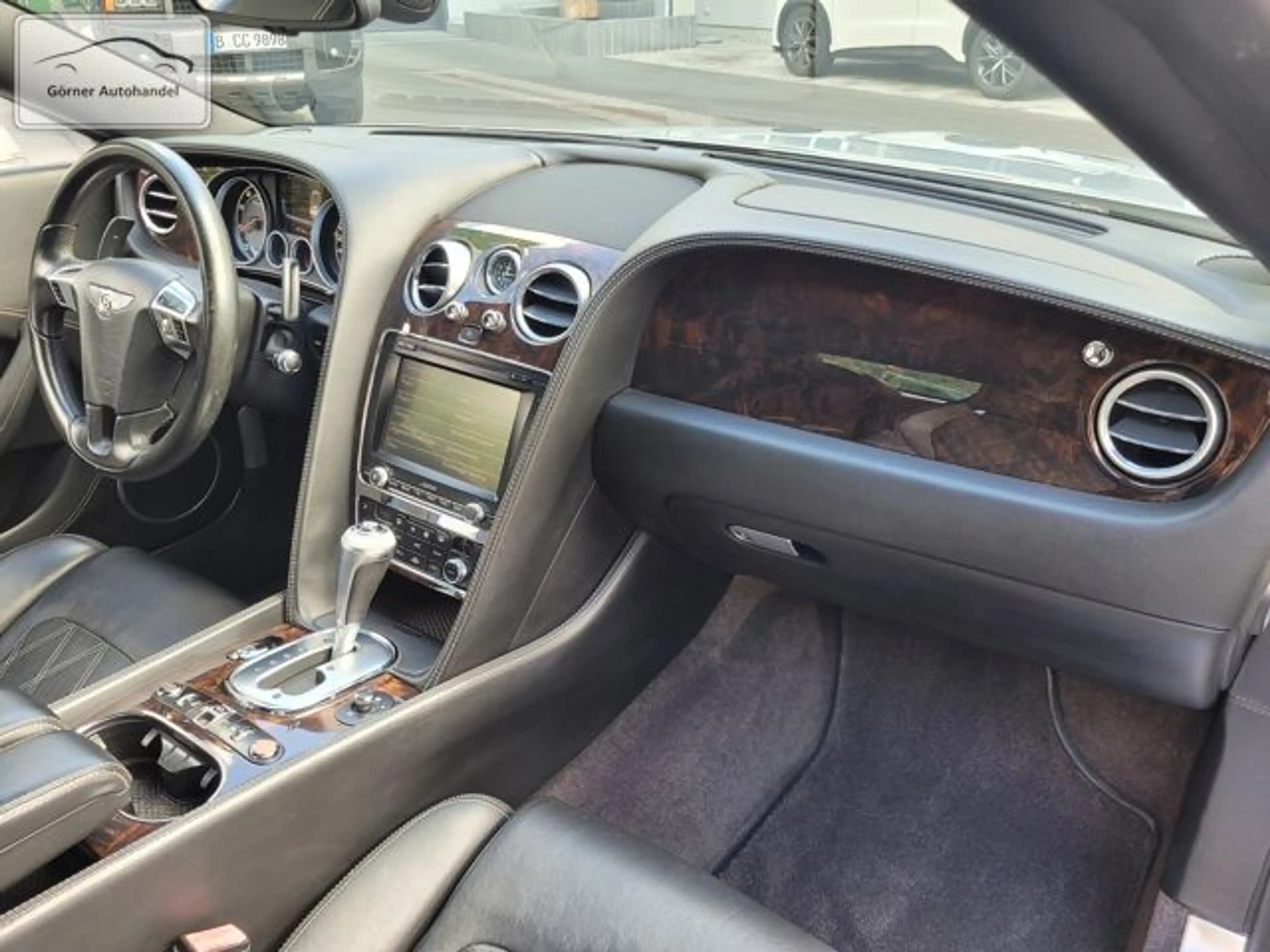 Bentley Continental GTC W12 Mulliner erst 19.200 km — photo 15