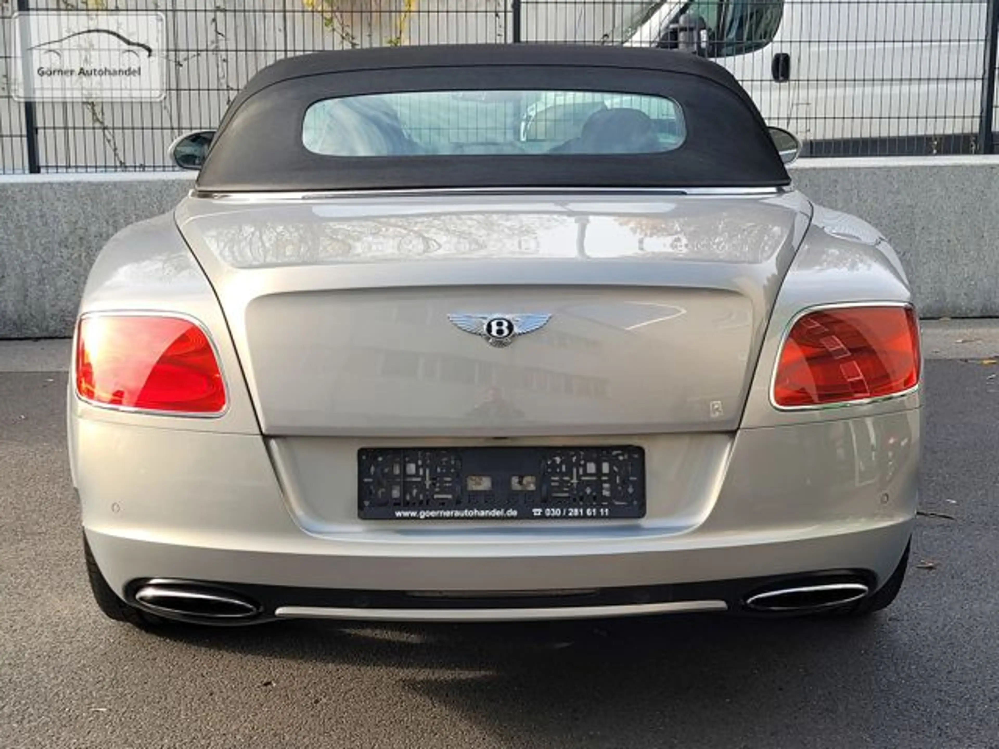 Bentley Continental GTC W12 Mulliner erst 19.200 km — photo 10