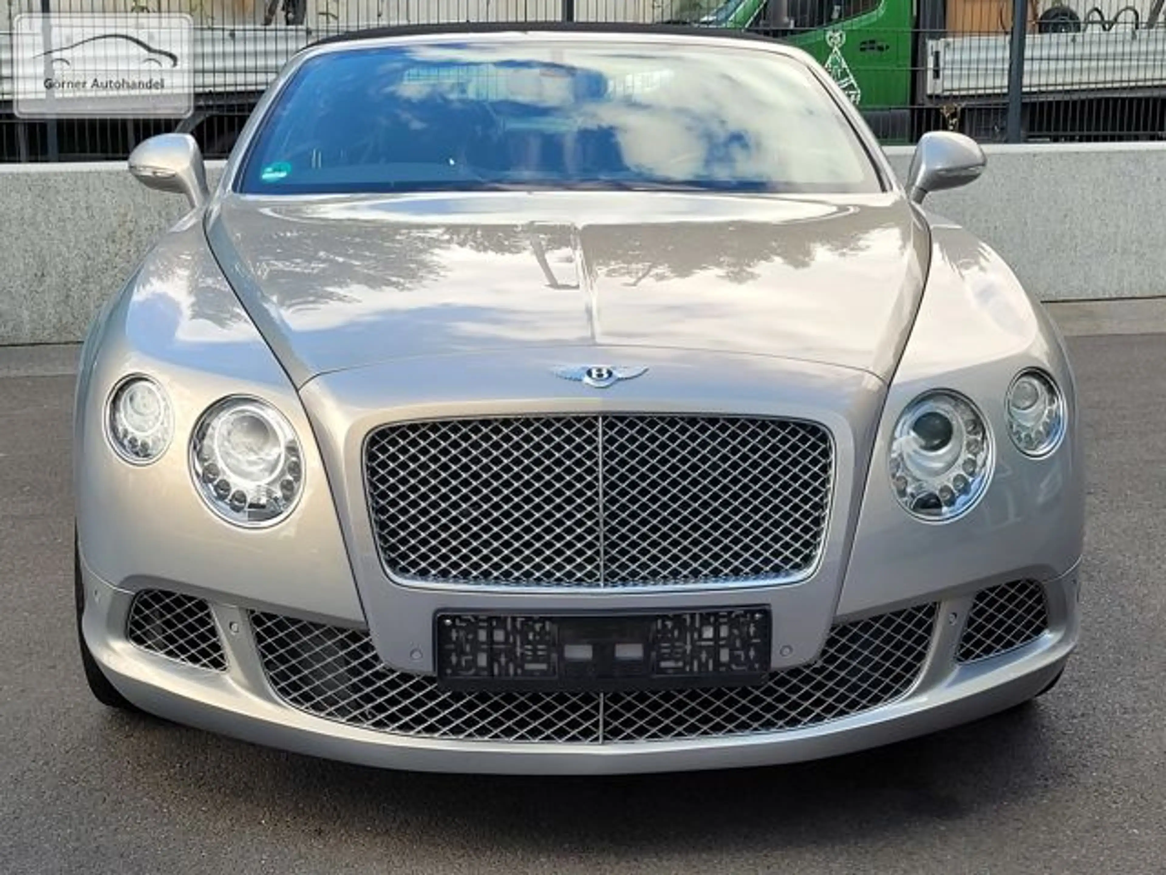Bentley Continental GTC W12 Mulliner erst 19.200 km — photo 3