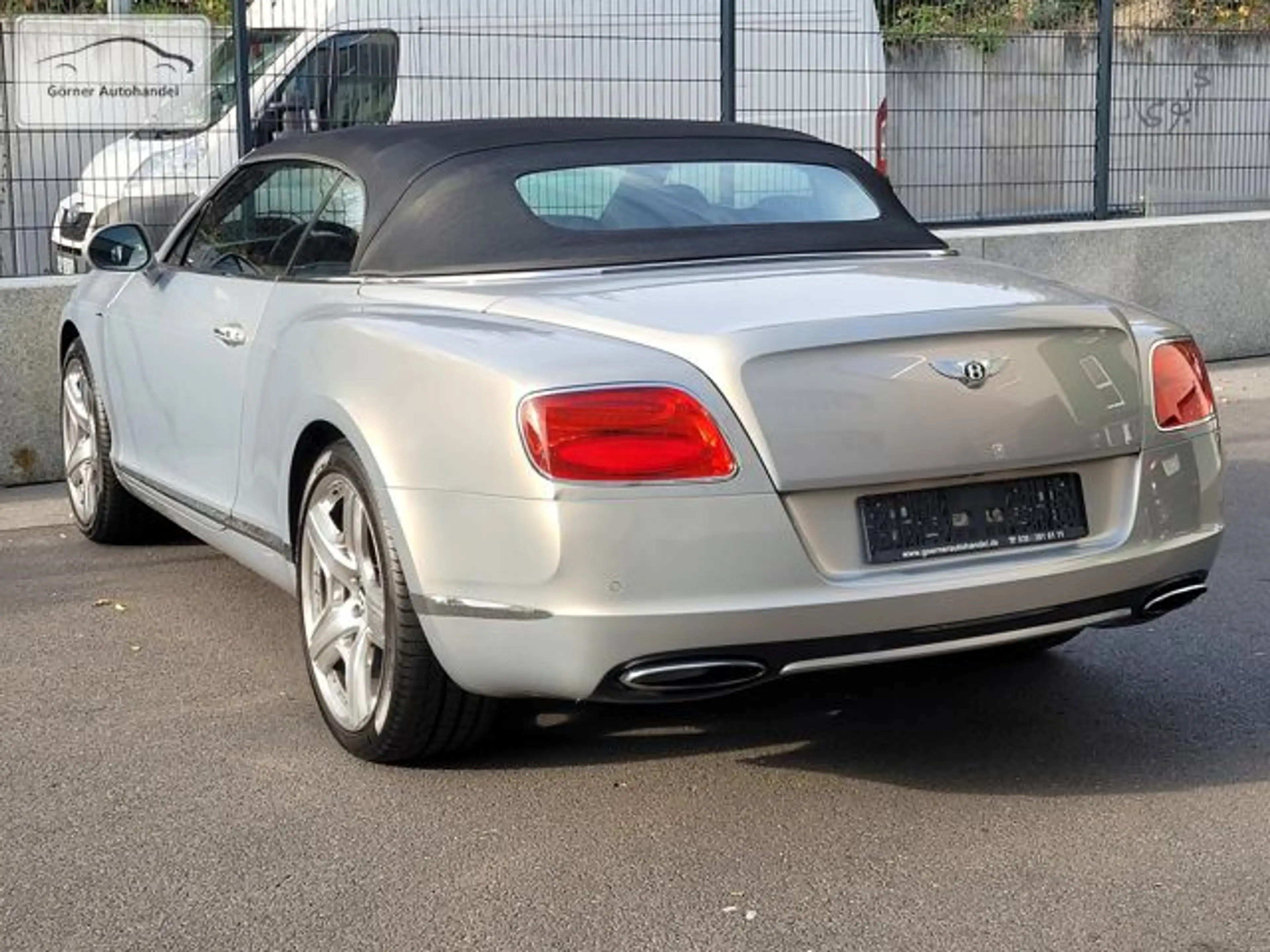 Bentley Continental GTC W12 Mulliner erst 19.200 km — photo 7