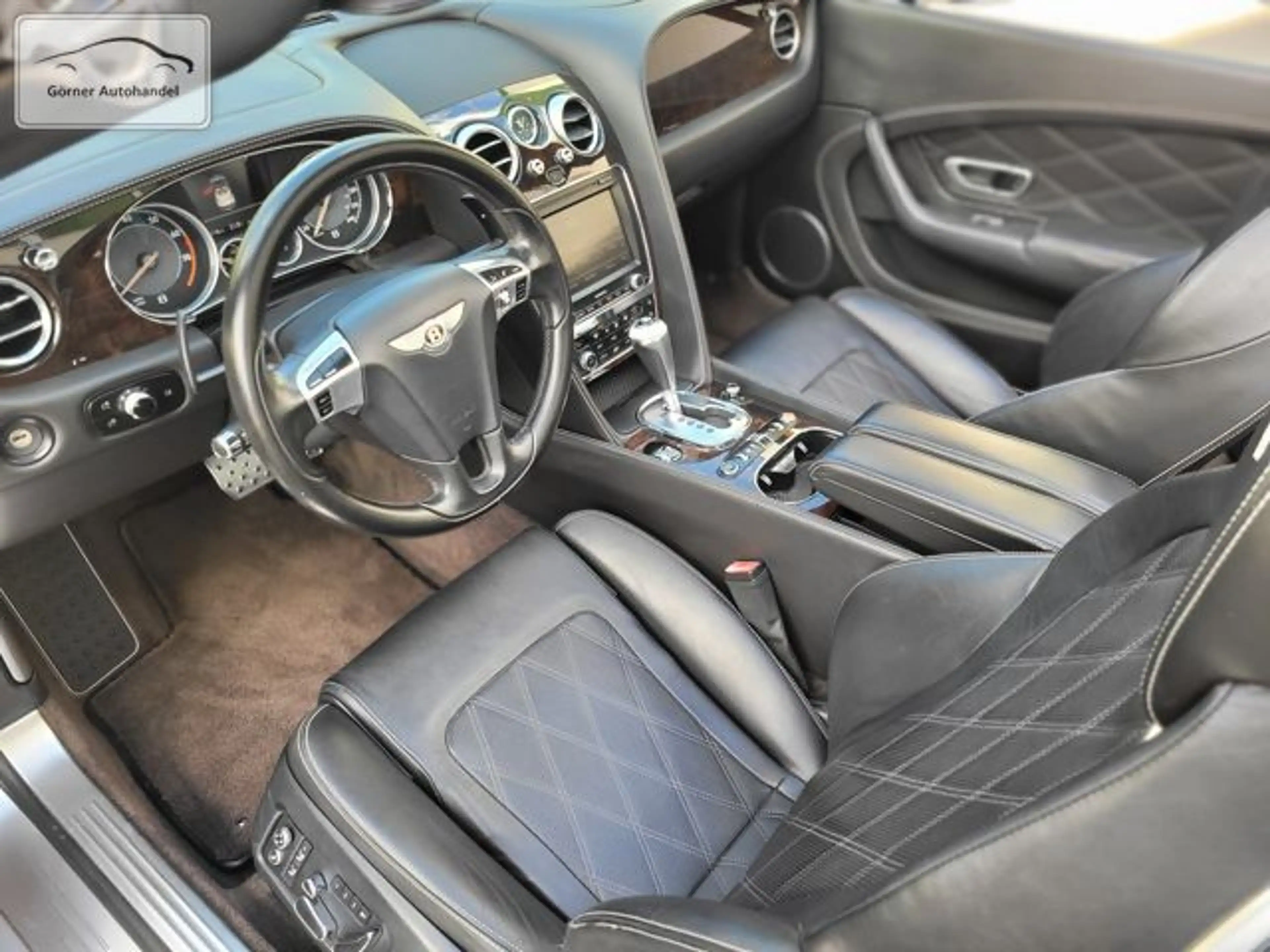 Bentley Continental GTC W12 Mulliner erst 19.200 km — photo 12