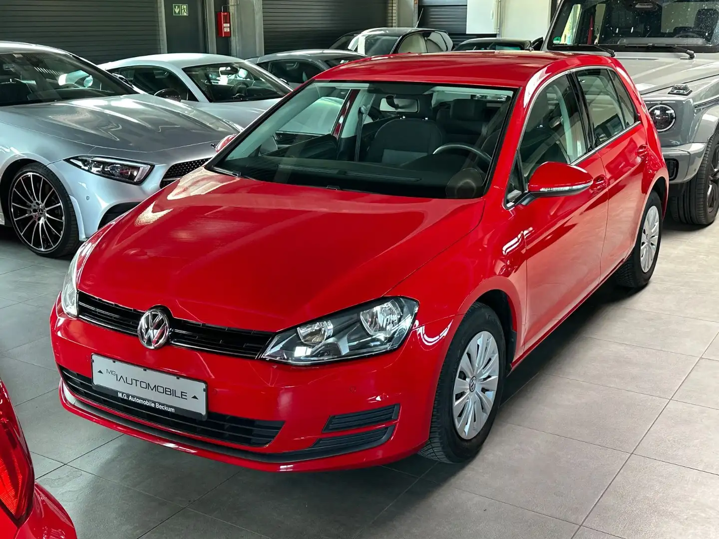 Volkswagen Golf VII 1.6 TDI BMT Trendline - 1.HAND / PDC Rood - 1