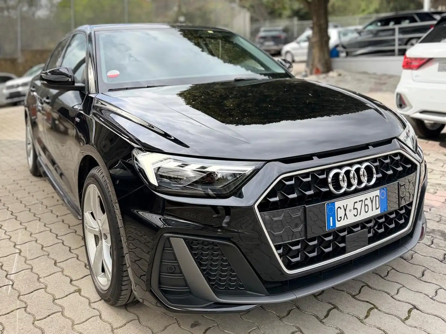 Audi A1 A1 35 1.5 tfsi S line Edition s-tronic Schwarz - 1