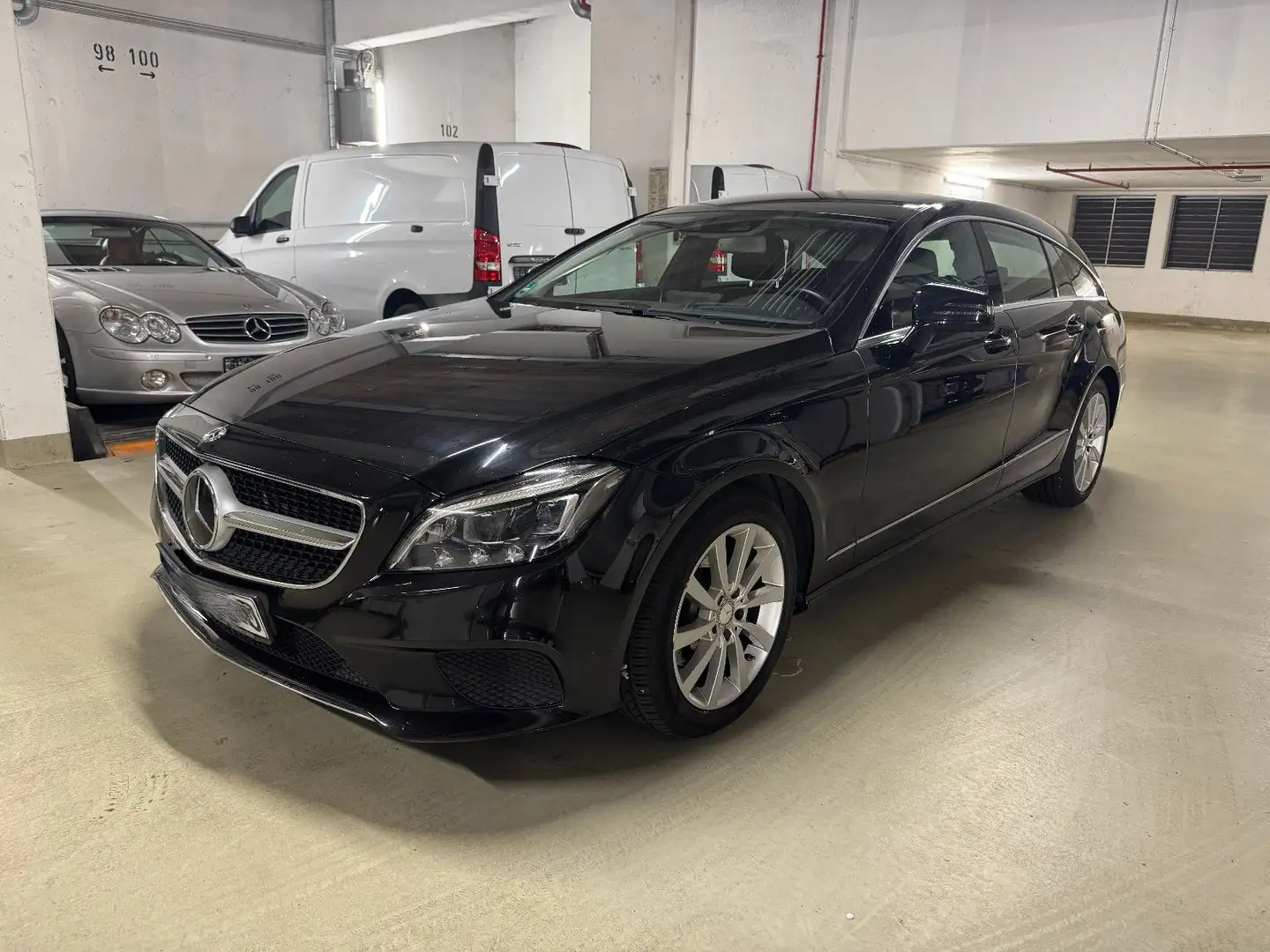 Mercedes-Benz CLS 350 1.Hand LED 9-G Euro6 Negru - 1