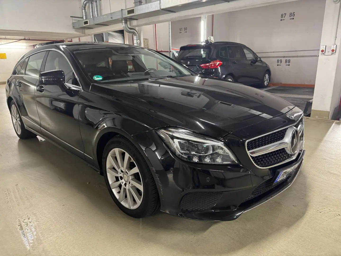 Mercedes-Benz CLS 350 1.Hand LED 9-G Euro6 Negru - 2