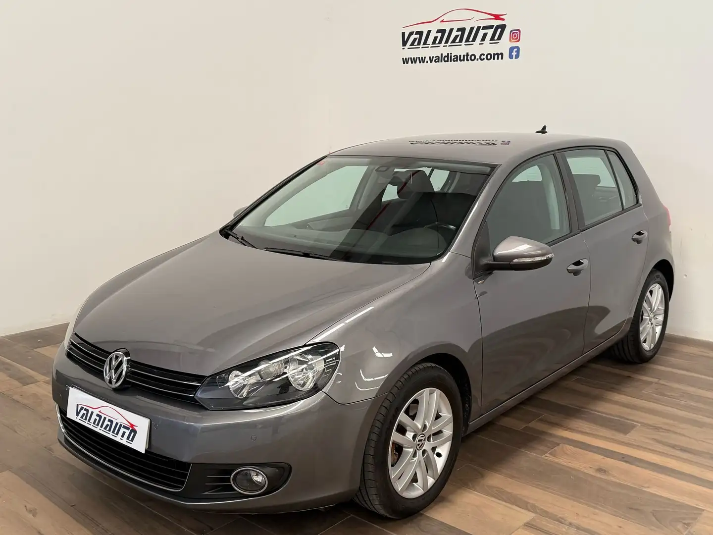 Volkswagen Golf 2.0TDI CR Sport DSG Gris - 1