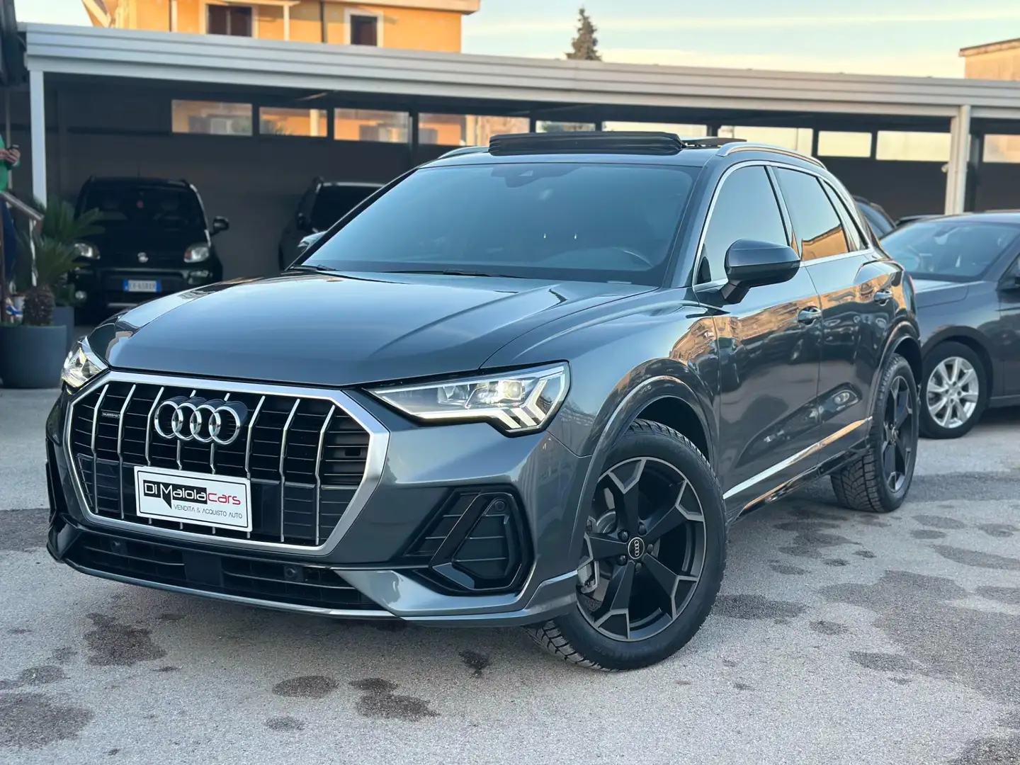 Audi Q3 40 TDI quattro S tronic S line edition Gris - 1