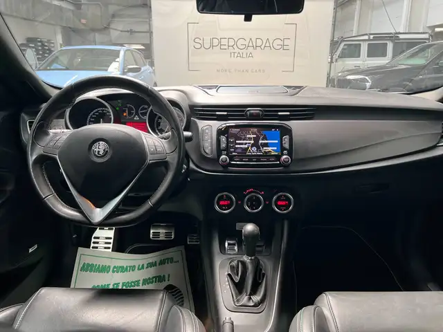 Alfa Romeo Giulietta view 8