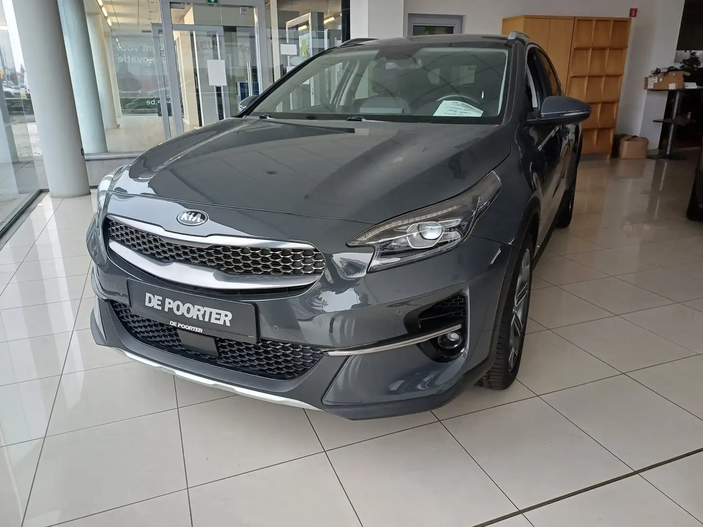 Kia XCeed 1.6 CRDi Sense ISG DCT Grau - 1
