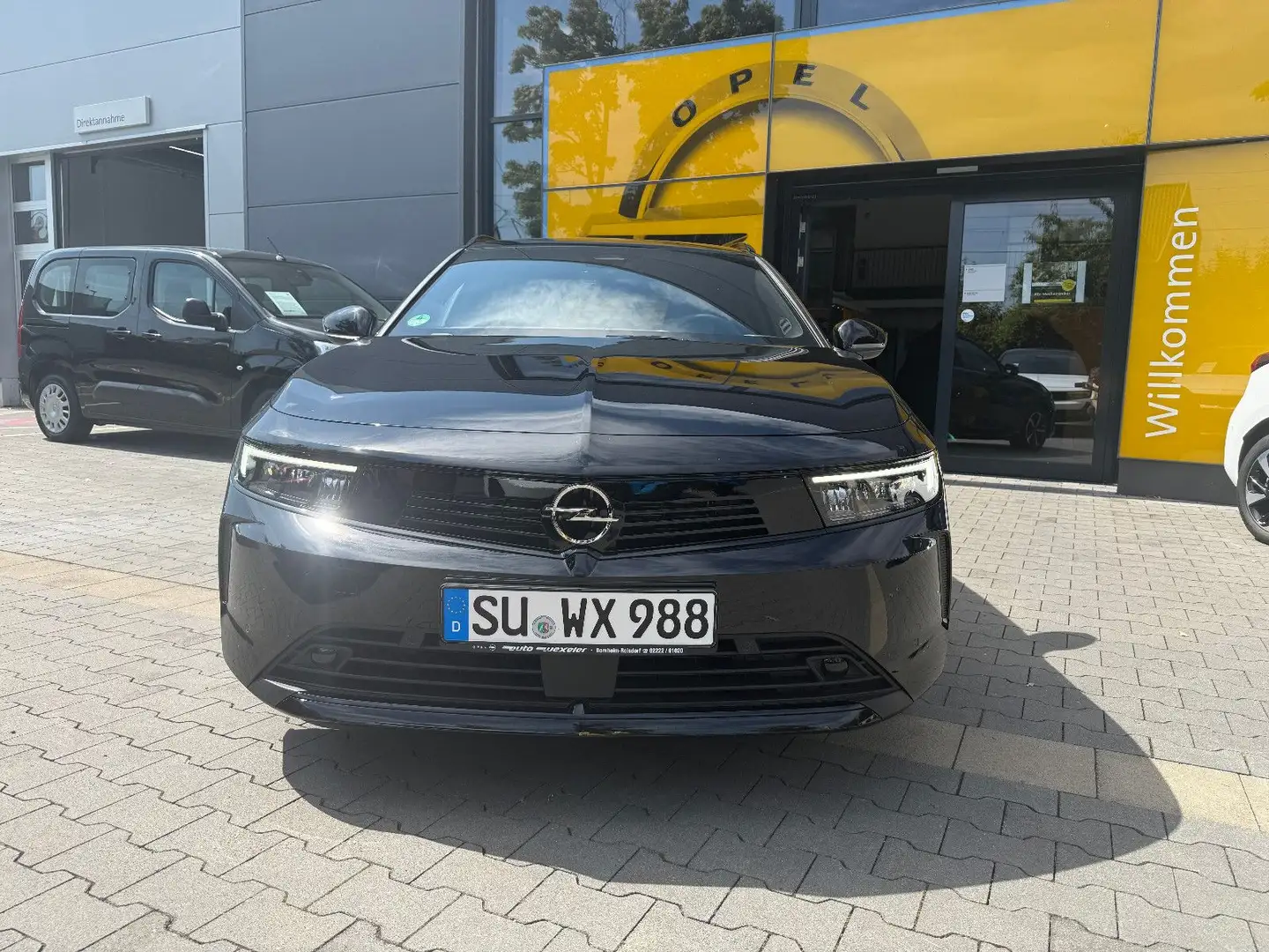 Opel Astra L ST Edition,Navi, RFK,Keyless,Shz+LHz Schwarz - 2