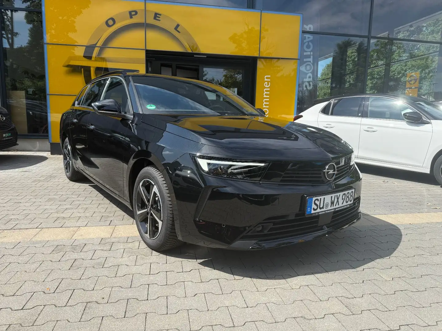 Opel Astra L ST Edition,Navi, RFK,Keyless,Shz+LHz Schwarz - 1