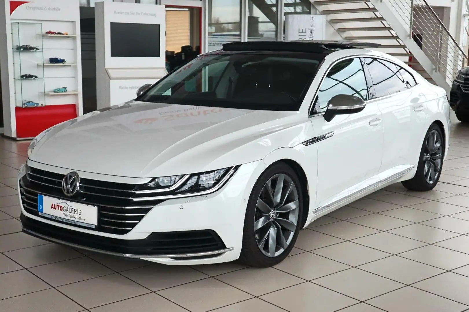 Volkswagen Arteon Elegance 4Motion Pano Kamera Dynaudio Blanco - 1