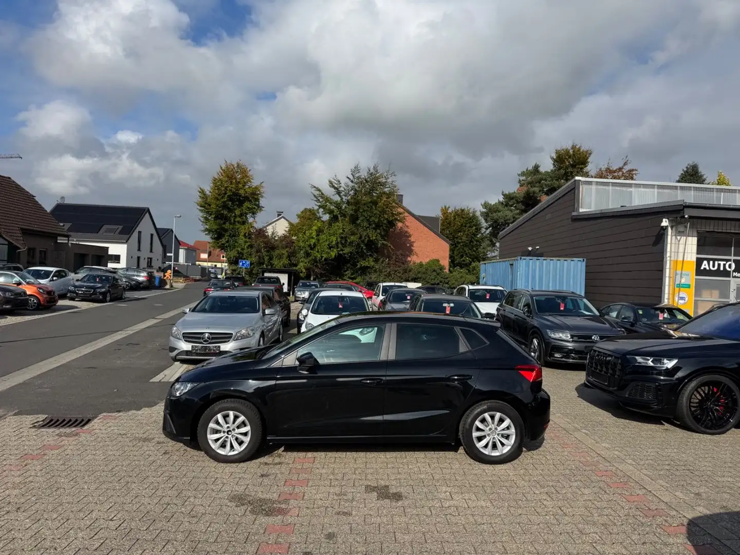 SEAT Ibiza Style 5-trg Sitzhz Klimaauto Navi Tempo Nero - 2