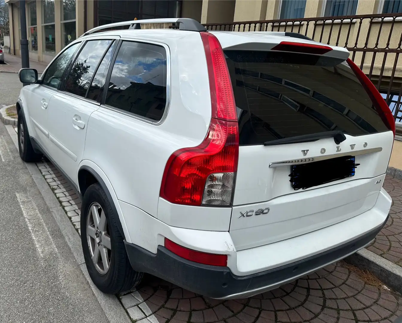 Volvo XC90 2.4 d5 Polar 185cv geartronic Bílá - 1