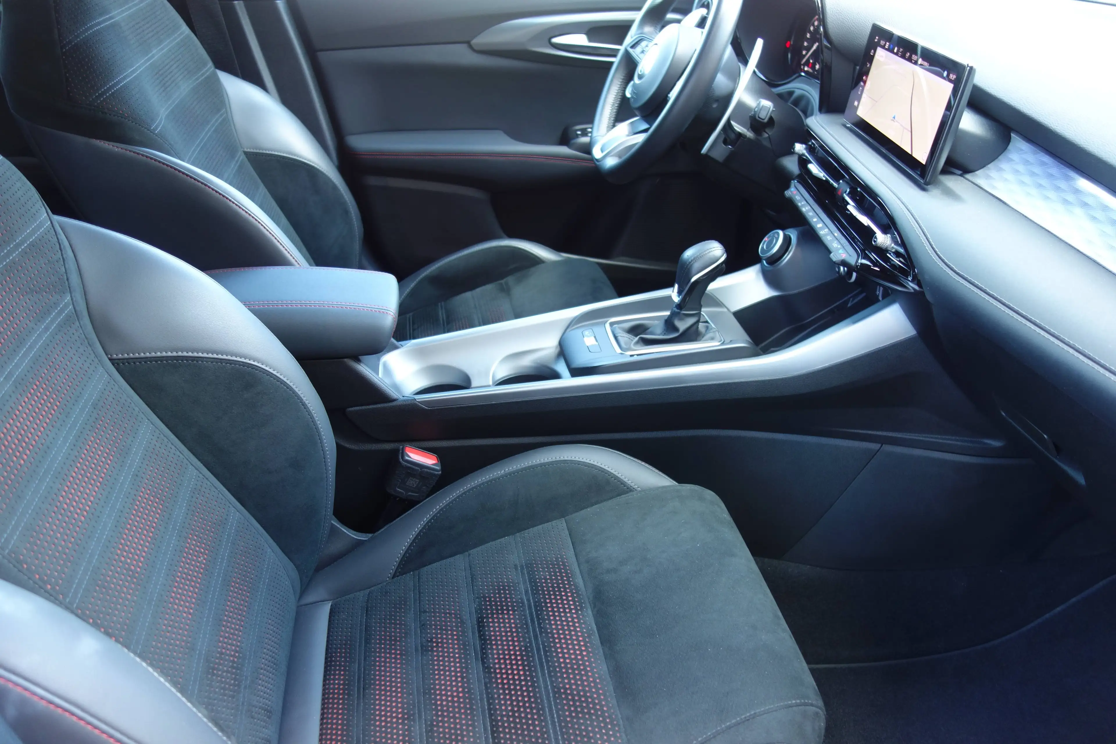 Alfa Romeo Tonale Edizione Speciale *20 Zoll/RFK/PDC/Herstellergarantie bis 08.2027* — photo 12
