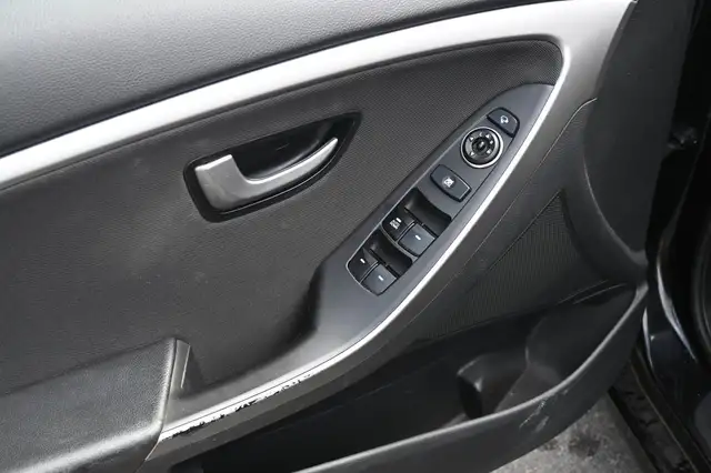 Hyundai I30 view 13