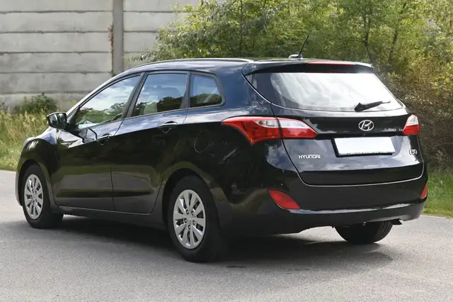 Hyundai I30 view 4