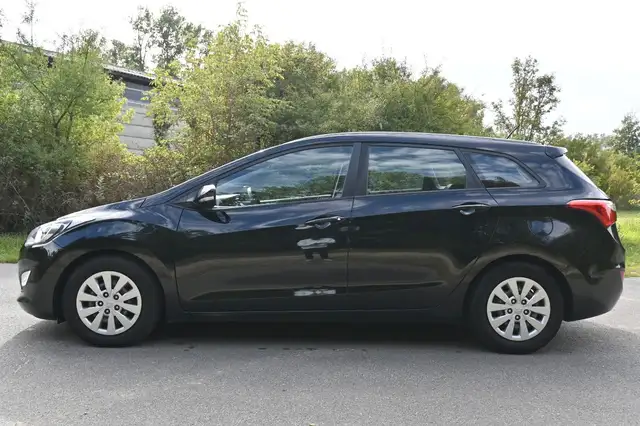Hyundai I30 view 2