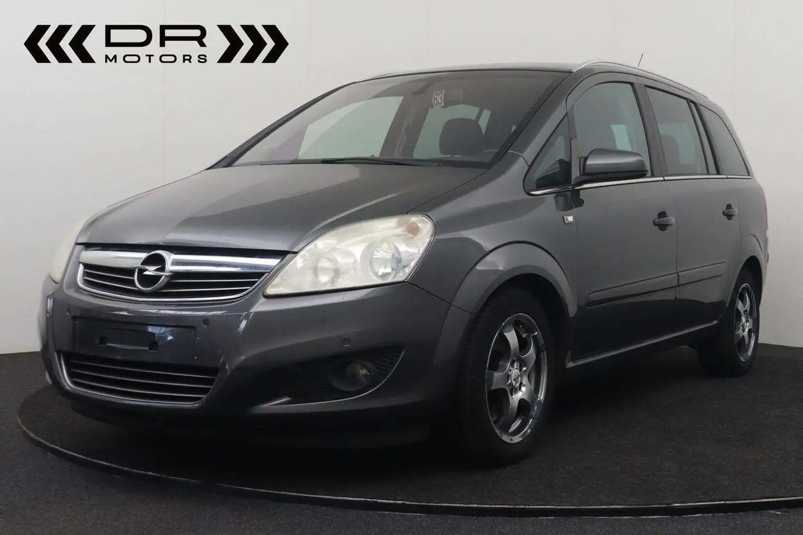 Opel Zafira 1.7CTDi Enjoy - 7 Plaatsen Grau - 1