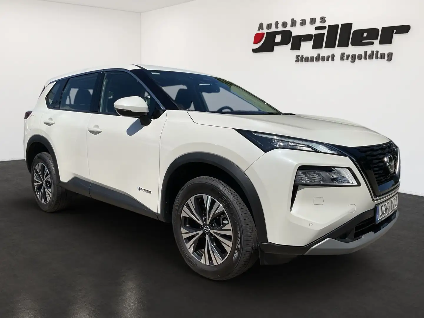 Nissan X-Trail 1.5 VC-T e-POWER Acenta *SHZ/KAMERA/PDC* Weiß - 2