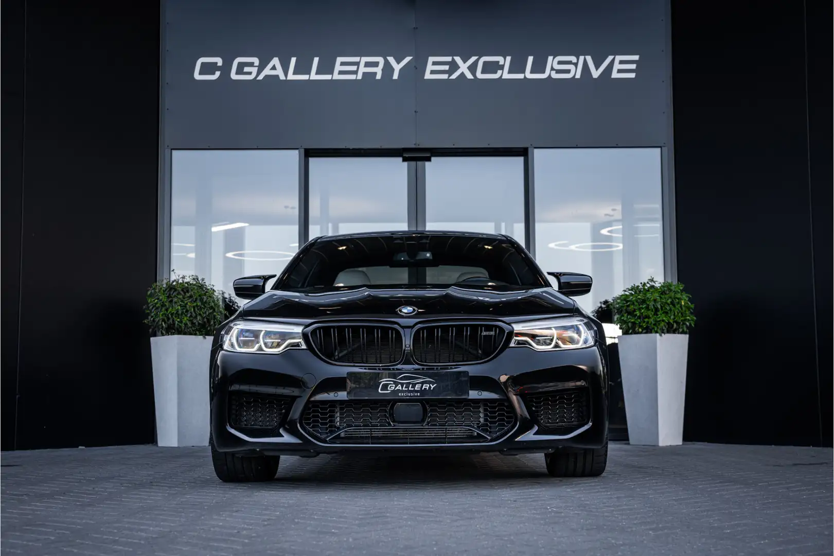 BMW M5 5-serie F90 - Panorama | B&W | M-Driver Pack | Sof Negro - 2