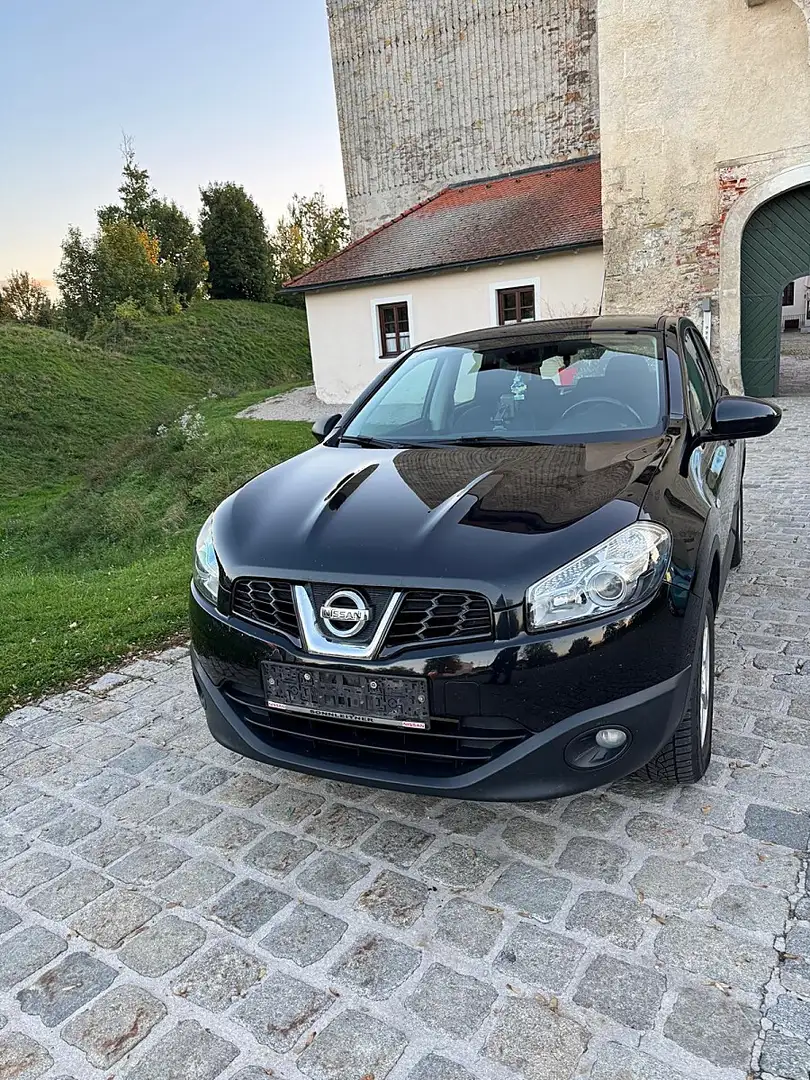 Nissan Qashqai 1.6 Acenta 4x2 Schwarz - 2