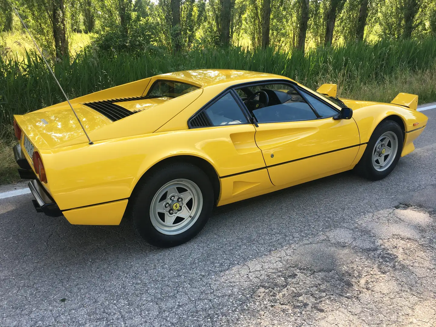 Ferrari 208 GTBTurbo-220cv-Giallo Originale-Appena Tagliandata Amarillo - 1