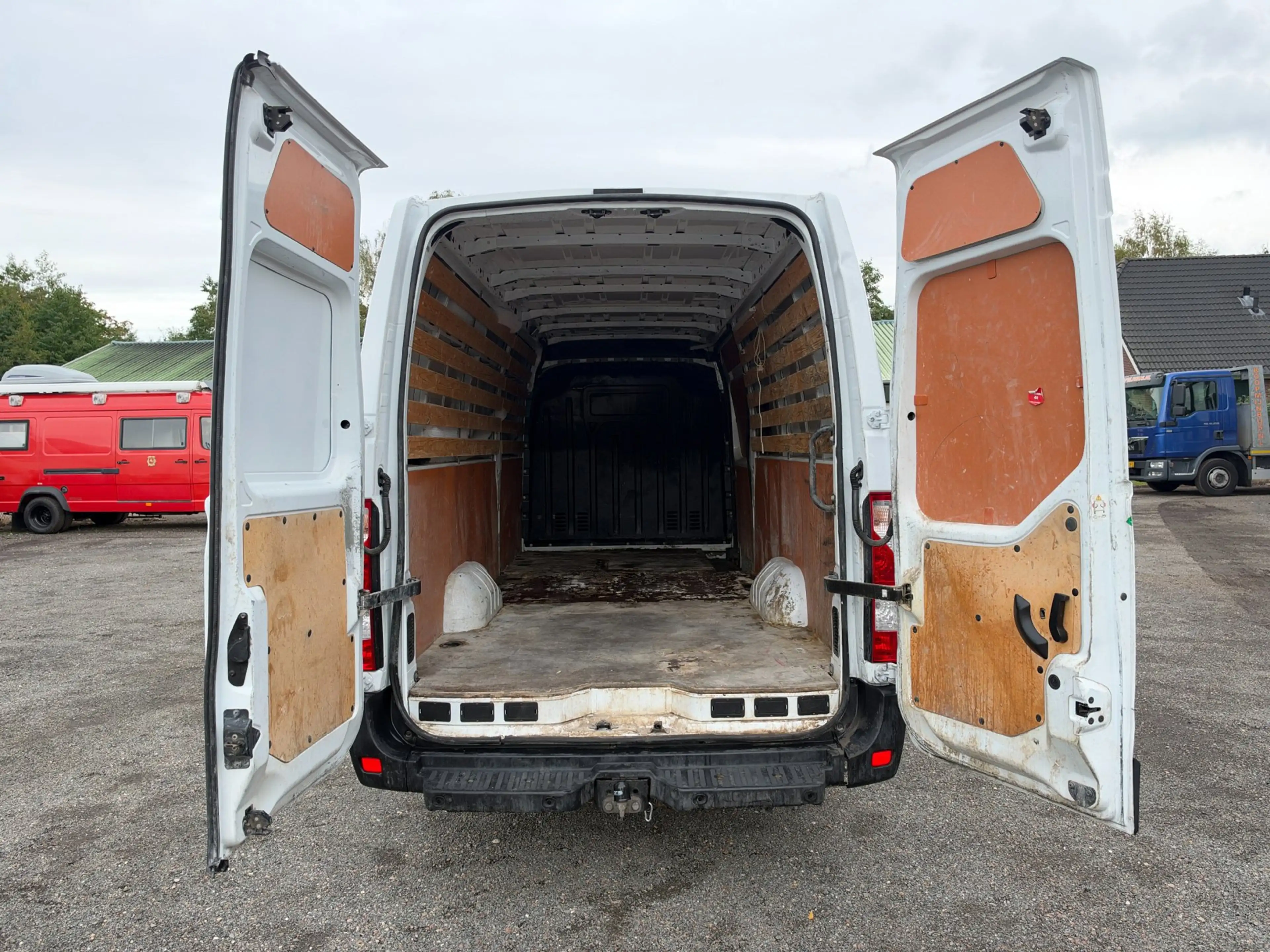 Renault Master T35 2.3 dCi 165PK L4H2 EL Airco / Cruise — photo 10