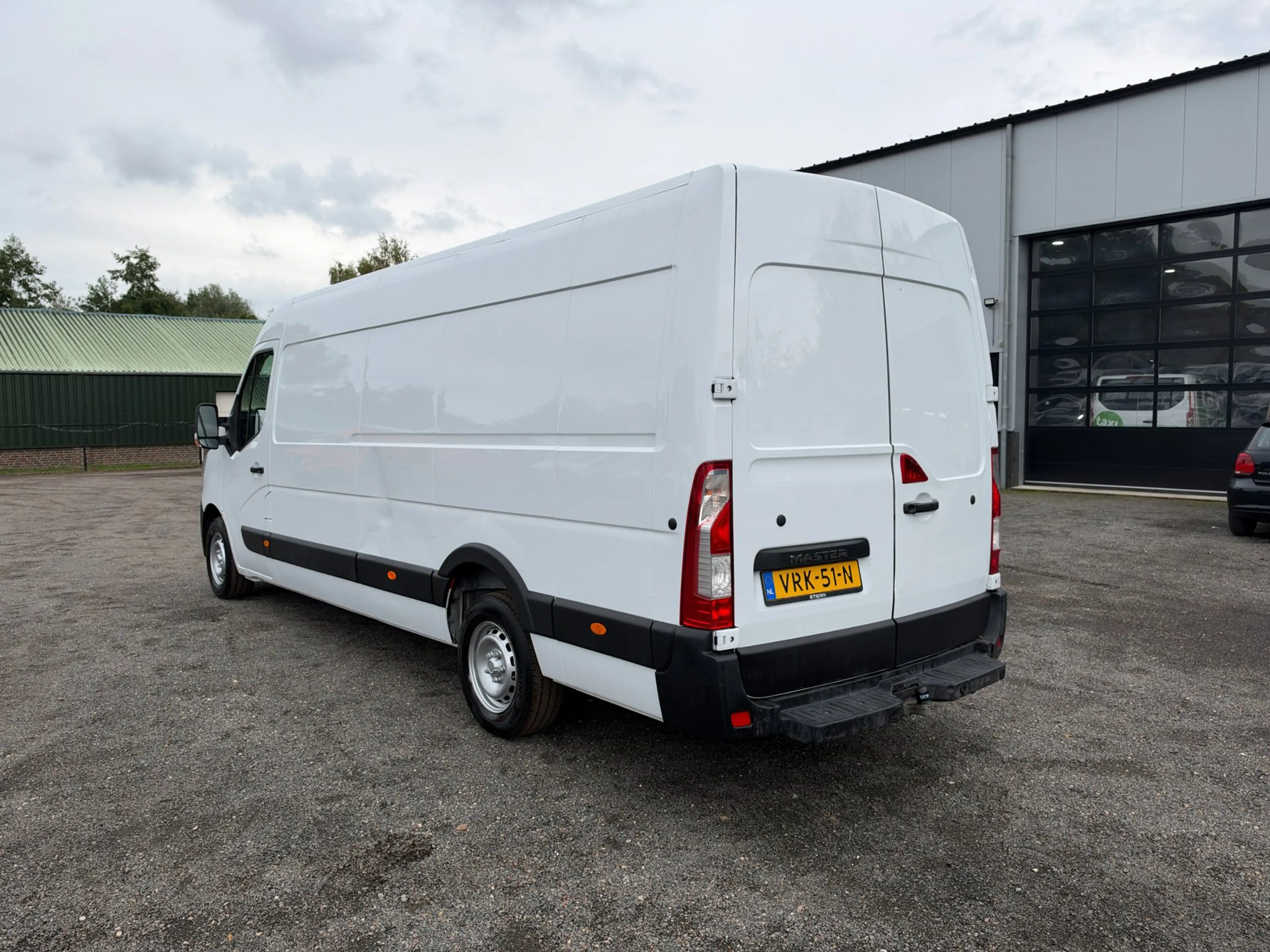Renault Master T35 2.3 dCi 165PK L4H2 EL Airco / Cruise — photo 3