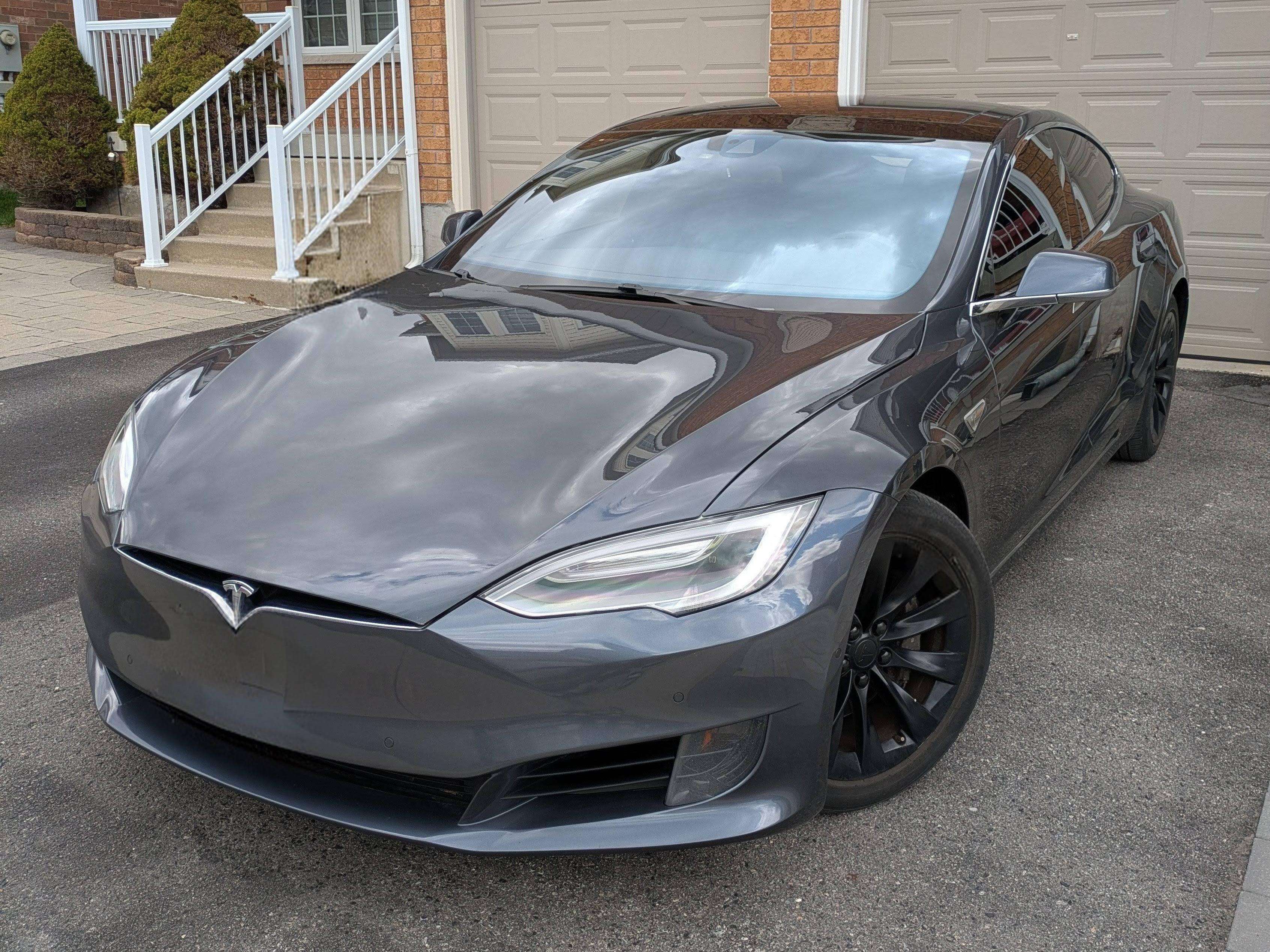 2016 Tesla Model S 90D