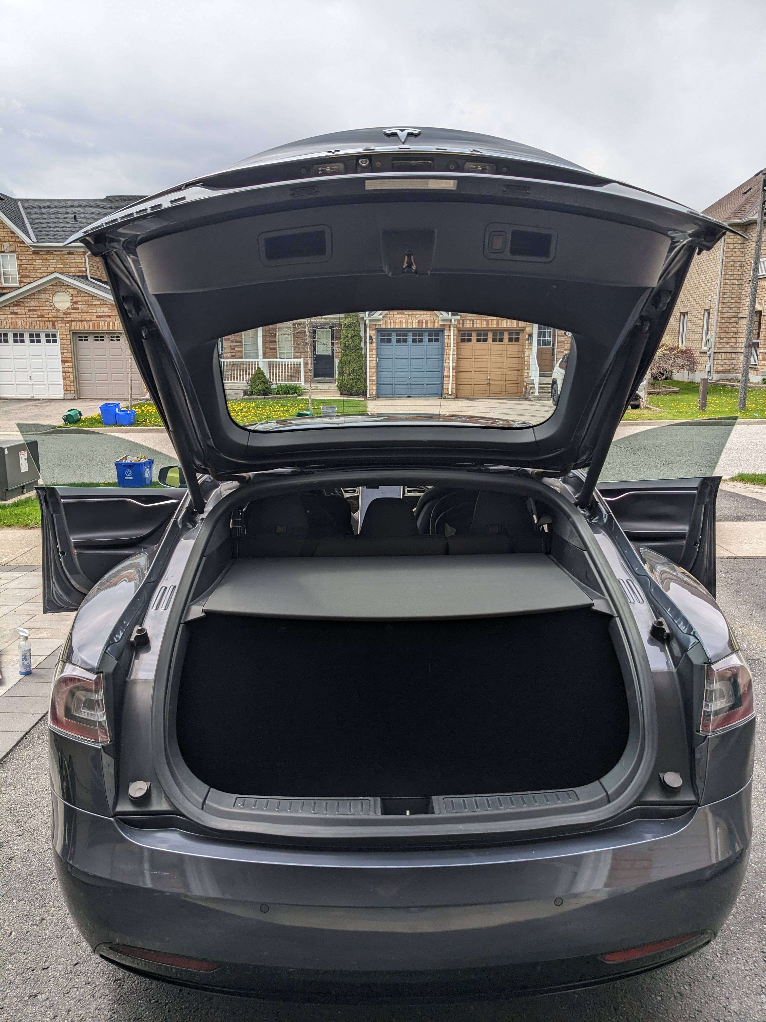 2016 Tesla Model S 90D thumb 6