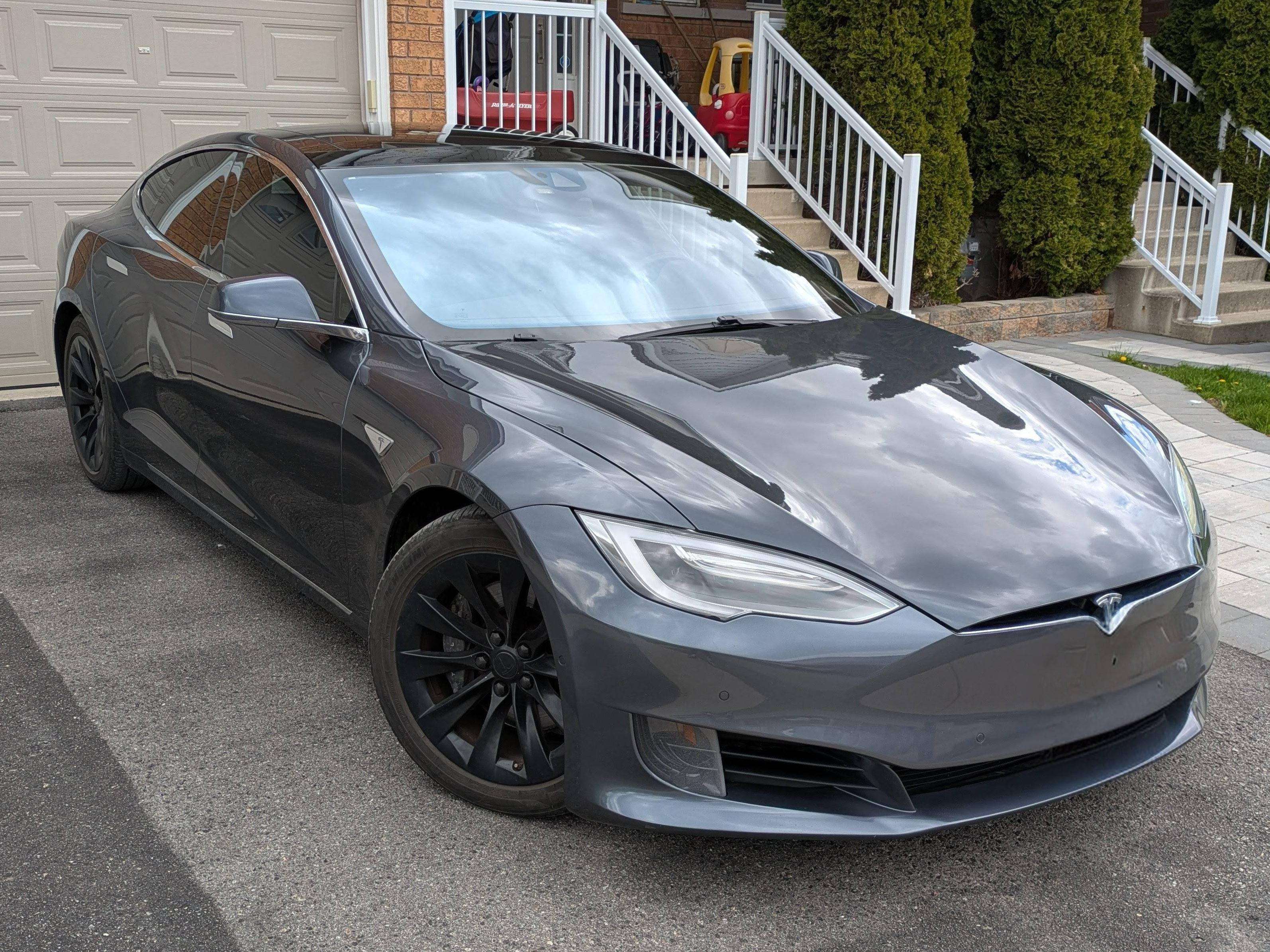2016 Tesla Model S 90D alt 2