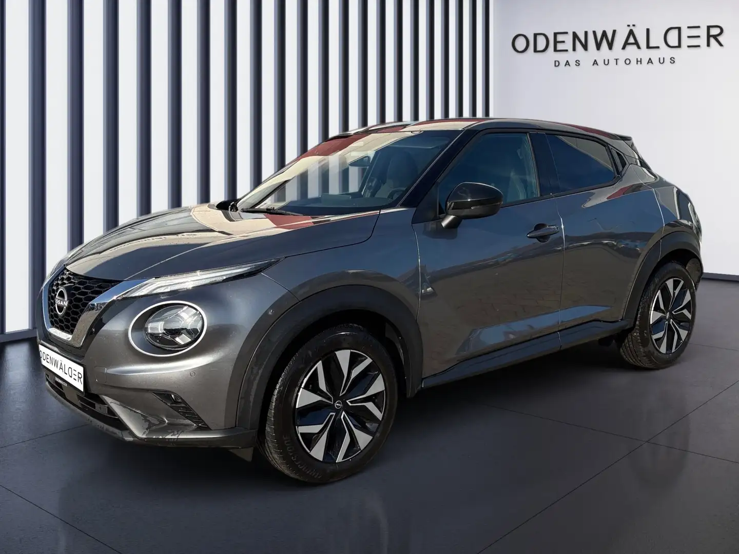 Nissan Juke 1.0DIG-T N-Connecta Winter Paket Grau - 2